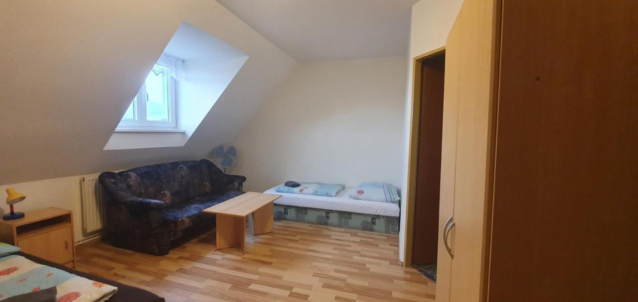 Pod Vinici Hotell Mikulov Eksteriør bilde