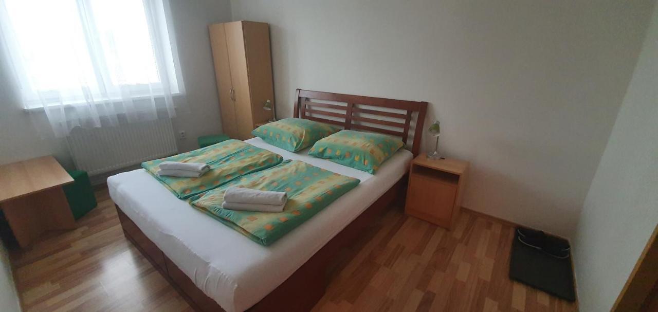 Pod Vinici Hotell Mikulov Eksteriør bilde